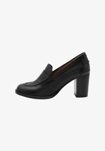 A.p.c. A. P.c. Les Mocassins Talons Us 10 Black