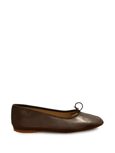 A.p.c. Cleo Bow-detail Ballet Flats In Brown