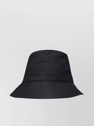 Apc Cotton Cap With Wide Brim And Breathable Eyelets In Black