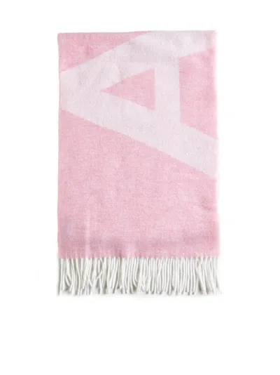 Apc Logo Detailed Fringed Scarf In Framboise