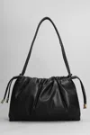 Apc A.p.c. Ninon Shoulder Bag In Black
