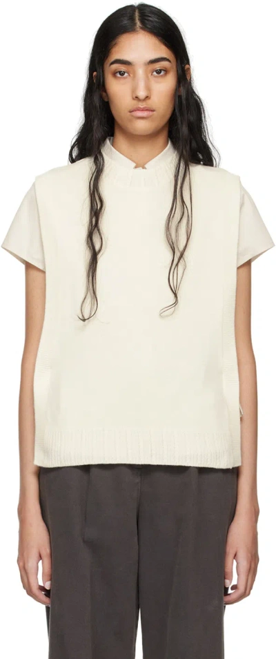 Apc Off-white Margot Vest In Aad Ecru