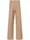 Apc A.p.c. Pantalon Mathurin In Brown