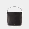 Apc A.p.c. Women Vera Leather Shoulder Bag In Black