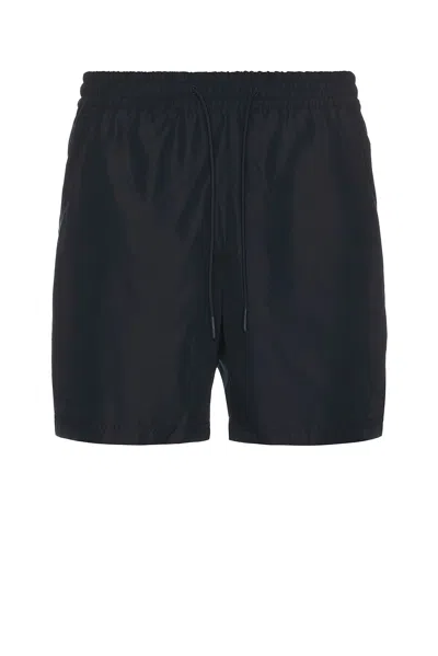 Apc A.p.c. Shorts In Iak Dark Navy