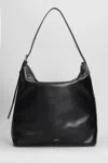 Apc A.p.c. Women Maxi Vera Shoulder Bag In Black