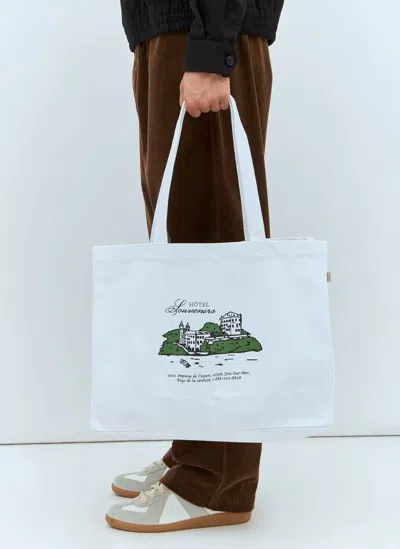Apc Xjjjjound Tote Bag In White