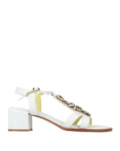 Apepazza Woman Sandals White Size 11 Leather