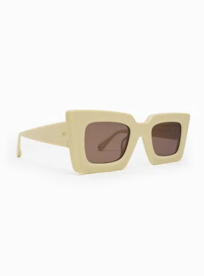 Aperçu Eyewear Women's Avry Sunglasses In Amalfi In White