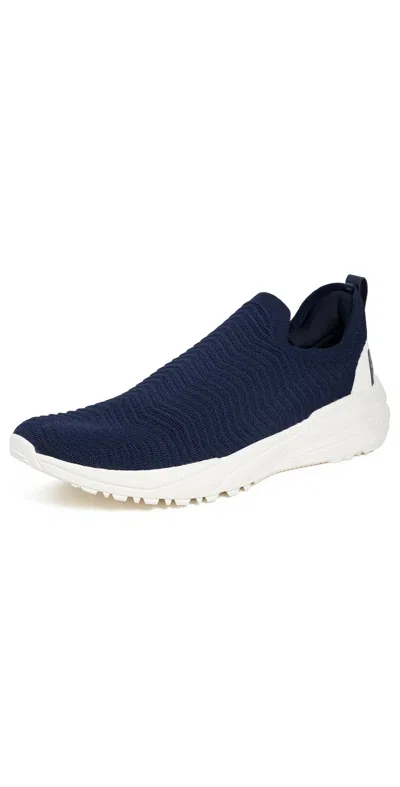 Apl Athletic Propulsion Labs Techloom Traveler Trainers Navy/ivory