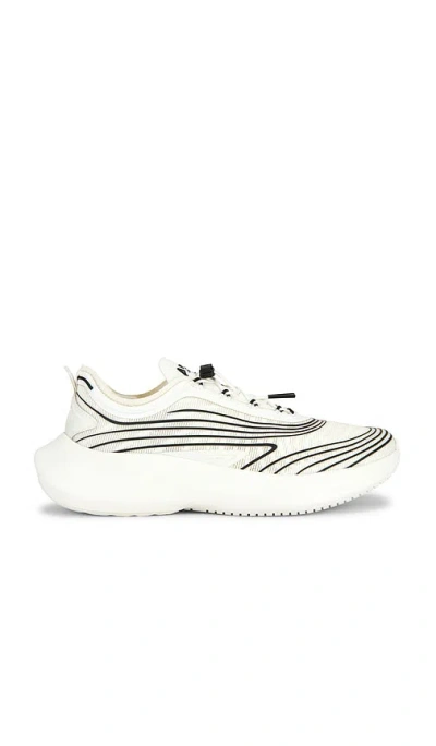 Apl Athletic Propulsion Labs Veil Sneaker In White