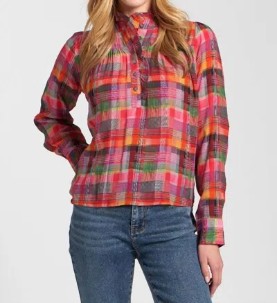 APNY RUFFLE HALF PLACKET BLOUSE IN PINK MULTI