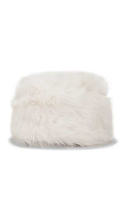 Apparis Margot Pillbox Hat In White