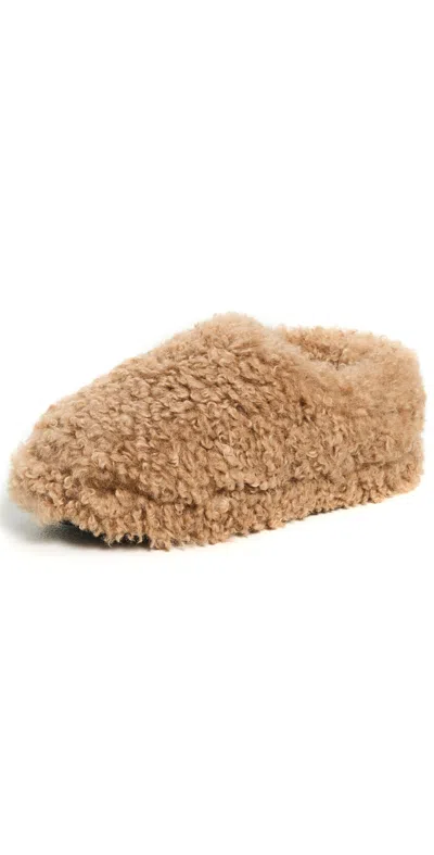 Apparis Misha Bouclette Slippers Camel In Brown