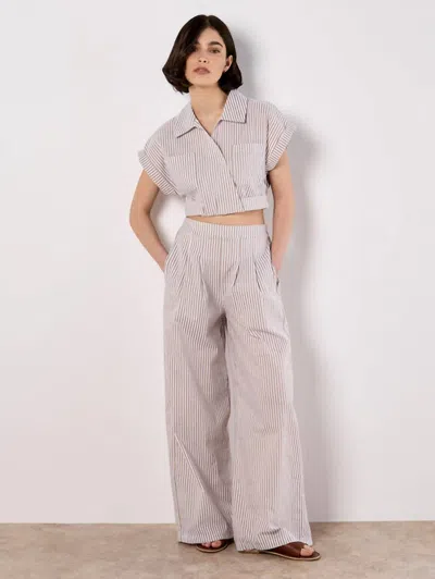 Apricot Seersucker Crop Top In Stone In Neutral