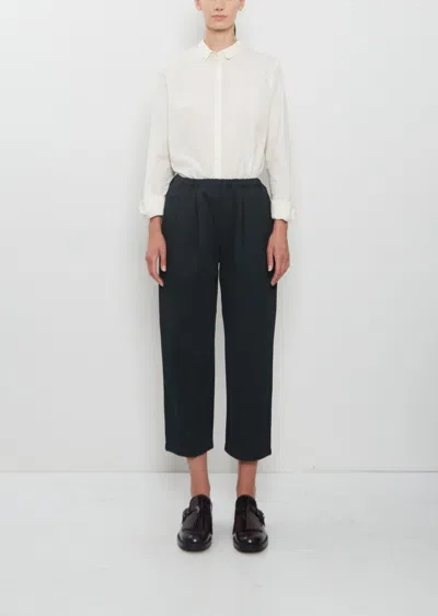 Apuntob Tapered Pull-on Trousers In Green