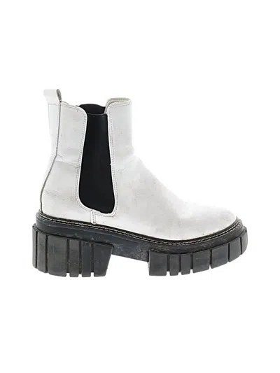 Pre-owned Aqua Ankle Boots In White