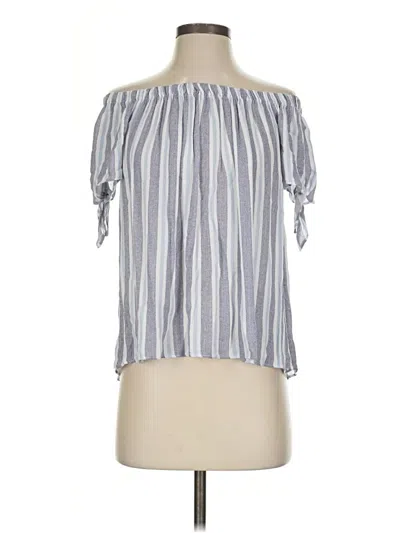Pre-owned Aqua Short Sleeve Blouse In Gray