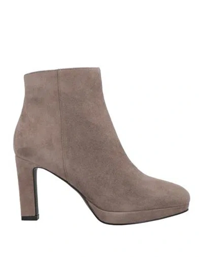 Aquarelle Woman Ankle Boots Grey Size 9 Leather In Gray