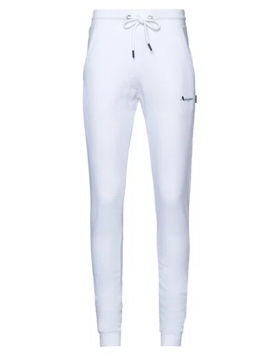 Aquascutum Pants In White