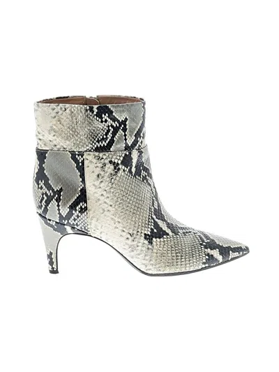 Pre-owned Aquatalia Ankle Boots In Ivory