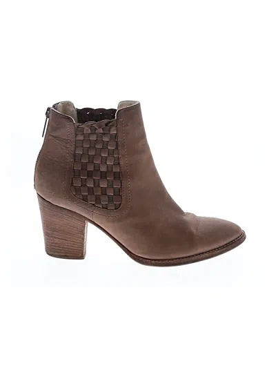 Pre-owned Aquatalia Ankle Boots In Tan