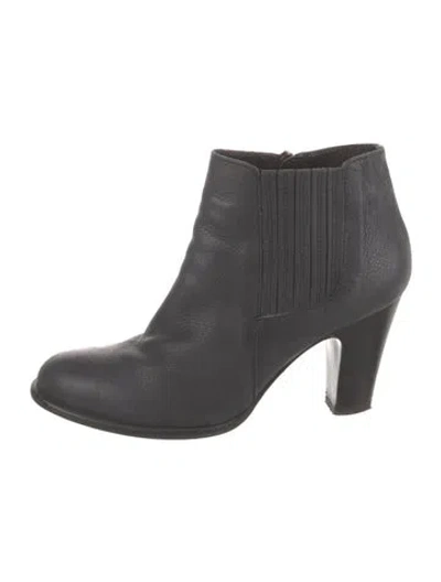 Pre-owned Aquatalia Leather Chelsea Boots In Black