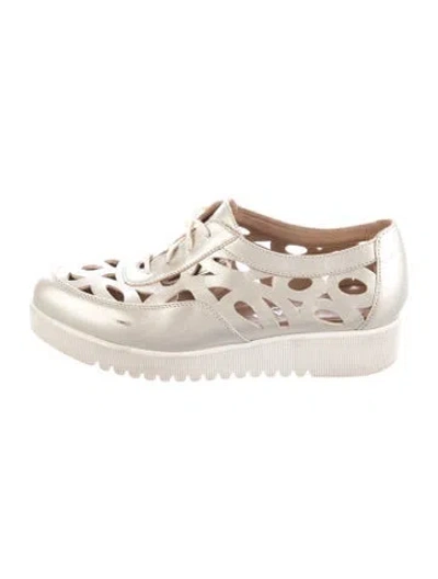 Pre-owned Aquatalia Leather Lace Pattern Sneakers In Neutrals
