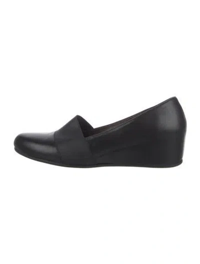 Pre-owned Aquatalia Leather Loafers In Black