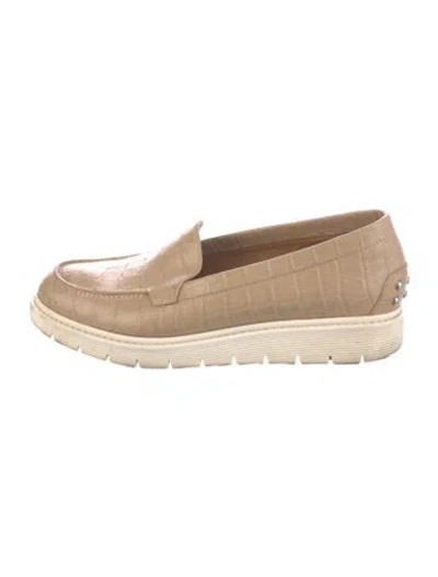 Pre-owned Aquatalia Leather Loafers In Neutral