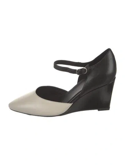 Pre-owned Aquatalia Leather Pumps In Black