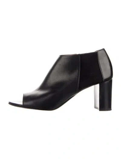 Pre-owned Aquatalia Leather Sandals In Black