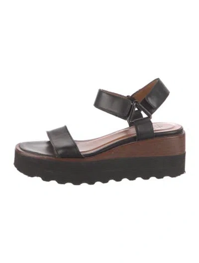 Pre-owned Aquatalia Leather Sandals In Black