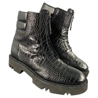 Pre-owned Aquatalia Size 11 Black Leather Croc Embossed Zip Up Boots
