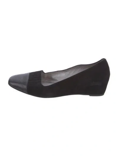 Pre-owned Aquatalia Suede Ballet Flats In Black