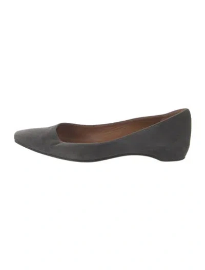 Pre-owned Aquatalia Suede Flats In Gray