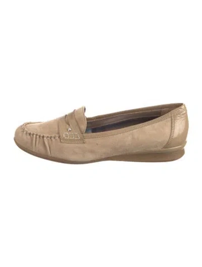 Pre-owned Aquatalia Suede Loafers In Neutrals