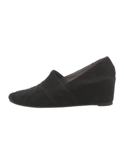 Pre-owned Aquatalia Suede Pumps In Black