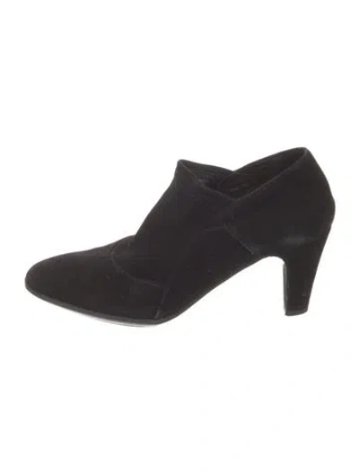 Pre-owned Aquatalia Suede Pumps In Black