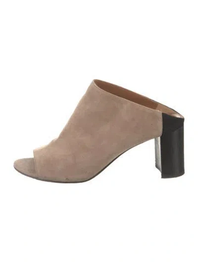 Pre-owned Aquatalia Suede Slides In Neutral