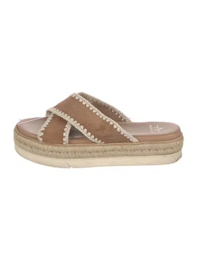 Pre-owned Aquatalia Suede Slides In Neutrals