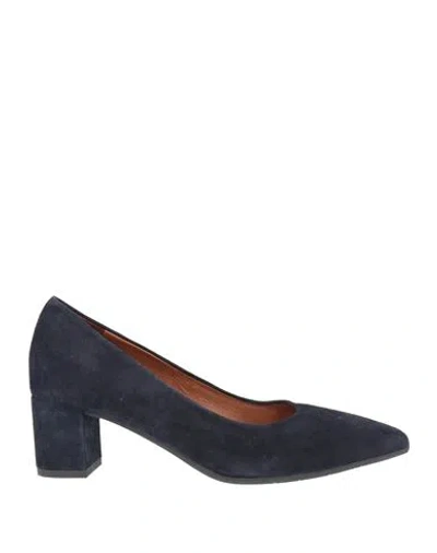 Aquatalia Woman Pumps Midnight Blue Size 7 Leather