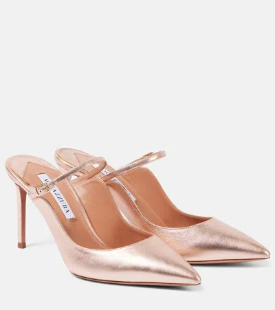 Aquazzura Bellezza 85 Metallic Leather Mules In Pink