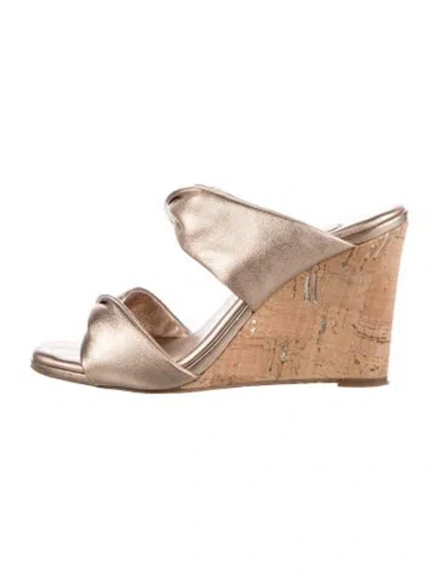 Pre-owned Aquazzura Leather Slides In Neutral
