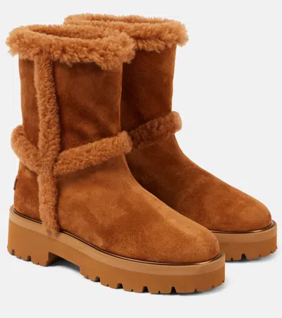Aquazzura Teddi 20 Shearling-trimmed Suede Ankle Boots In Orange
