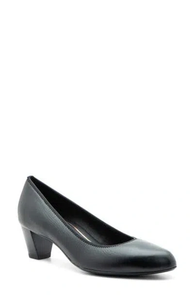 Ara Kelly Pump In Black