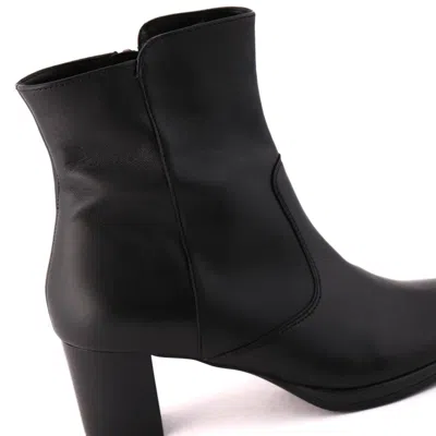 Ara Women's Osmanthus Leather Boot In Black
