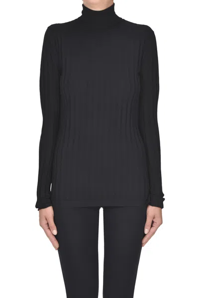 Aragona Ribbed Knit Turtleneck Pullover In Black