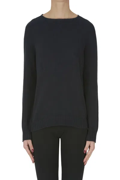 Aragona Rounded Neckline Pullover In Black