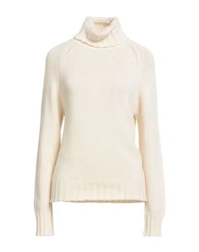 Aragona Woman Turtleneck Ivory Size 8 Wool In White
